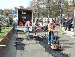 YOLLARIN BOZULAN NOKTALARI ONARILIYOR