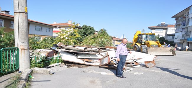 ATIL HARABE DÜKKANLAR YIKILIYOR