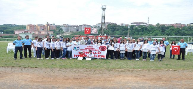 ALAPLI’DA GÖNÜLLÜ İTFAİYECİLER SERTİFİKALARINI ALDI