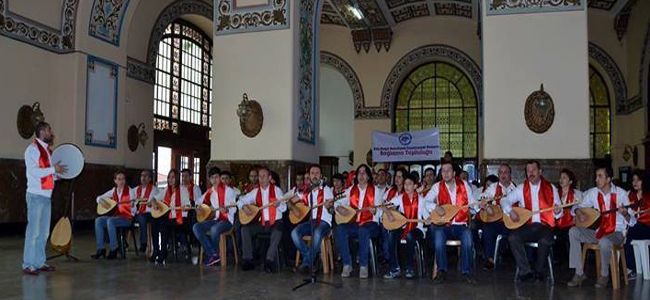 HALK EVLERİ ÖĞRENCİLERE SAZ KURSU DÜZENLEYECEK