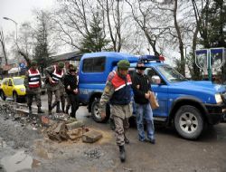 MASKELİ SOYGUNLARIN ZANLILARI YAKALANDI