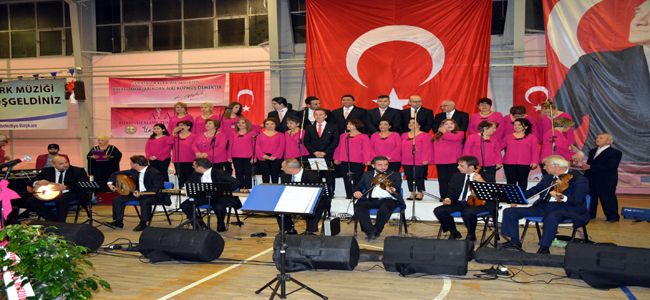 ALAPLI’DA MEST EDEN MUHTEŞEM KONSER