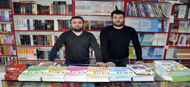 ALAPLI’DA ÖĞRETMENLER PAZARI KİTAP MAĞAZASINI AÇTI