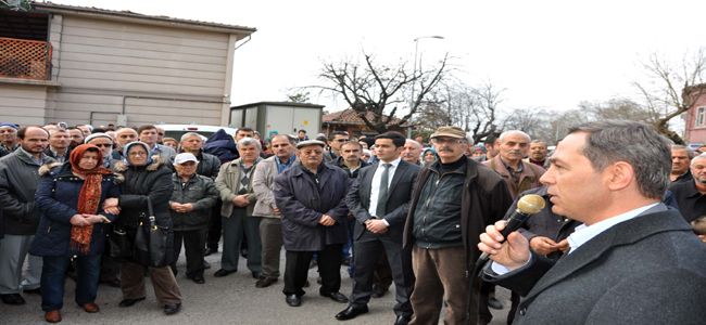 MAHALLELER BAŞKAN UYSAL'I BAĞRINA BASIYOR